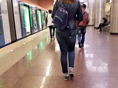 아기, 관음증이 있는 사람