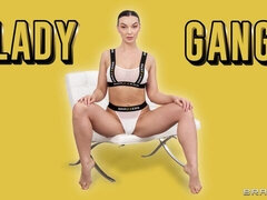 큰 엉덩이, 큰 음경, 큰 가슴, 오랄섹스, 흑갈색 머리, 도기스타일