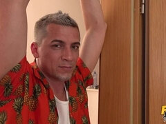 Enthousiasteling, Anaal, Pijpbeurt, Stel, 1 man 2 vrouwen, Vingeren, Anaal likken, Trio