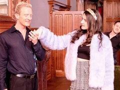 Hatalmas hátsó, Cumizás, Gesztenyebarna, Kutya póz, Kőkemény, Két férfi egy nő, Leborotvált, Begyek