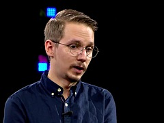 Offentlig, Tonåring