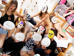 Velika rit, Velik kurac, Fafanje, Doggystyle, Grupni, Mask, Najstnice, Joške