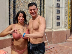 Iso perse, Iso kulli, Isot tissit, Ruskeahiuksinen, Takaapäin, Latinankieli, Näkökulma pov, Ajeltu