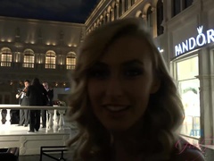 Amatéri, Kúpeľňa, Blondína, Priateľka, Piercing, Pička, Sukne, Teenka