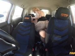 デカパイ, ブロンド, イギリス人, ヨーロピアン, 顔射, 手コキする, なめる, オマンコ