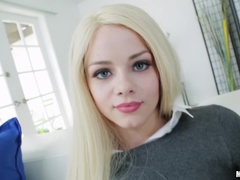 Elsa Jean Knows How to Fuck