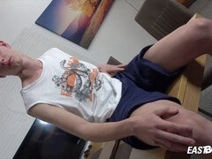 18 let, Amatéři, Velké péro, Gay, Honění, Masturbace, Nahota, Teenka