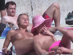 Жопа, Сумасшедшие, Хд, Лесбиянка, На природе, На публике, Развязные, Сиськи