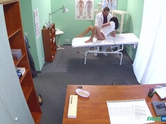 Leie, Arschlecken, Schwarz, Arzt, Handjob, Weibliche ejakulation, Uniform, Spanner