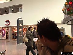 Vacker, Cougar, Långt ner i halsen, Slick, Milf, Mamma, Fitta, Styvmamma