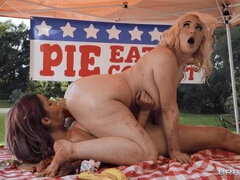 Κώλος, Μωρό, Ξανθιά, Τρελός, Βαθυ λαρυγγι, Λεσβία, Γλείψιμο, Μουνί