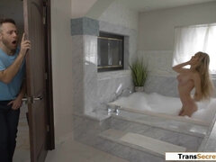 Analno, Velike joške, Blondinka, Globoko grlo, Dekle drka tiča, Transa