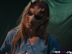 Blond, Kukk suging, Bløtkake, Pikk, Hardcore, Naturlige bryster, Trekant, Leker