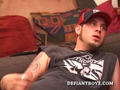 Skater Elijah Beats Off