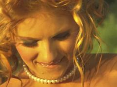 Chica, Rubia, Erótico, Lesbiana, Lamidas, Madres para coger, Al aire libre