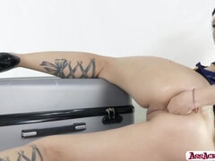 Mačiatko, Blondína, Fisting, Zející, Hd, Masturbácia, Sólo, Uniforma