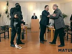 Isot tissit, Musta, Aisankannattaja, Spermashotti, Tsekki, Mummo, Hd, Luonnolliset tissit