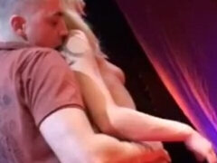 Kuřba, Brunetka, Stříkání spermatu, Prstění, Hardcore, Hd, Homemade, Švédská rojka