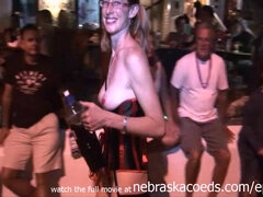 Amatör, Universitet, Blottande, Flickvän, Naken, Offentlig, Student