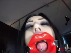 Big tit tattooed babe Janey Doe loves it rough