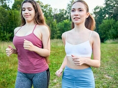 Μαλακία με το δάχτυλο για γυναίκες, Λεσβία, Δαντέλα, Φυσικά βυζιά, Μουνί, Ξυρισμένη, Απογύμνωση, Έφηβος