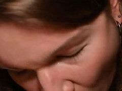 18 éves, Amatőr, Cumizás, Ondó fröcskölés, Kézimunka, Nézőpont, Tini