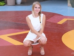 Крупный план, Экстремальный секс, Каблуки, Мастурбация, Оргазм, Соло, Сквиртинг, Игрушки