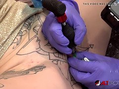 Pik sutte, Kæreste, Klit, Langt ned i halsen, Hd, Mager, Tatovering, Bryster