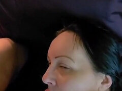 Amatør, Pik sutte, Brunette, Par, Fetish, Mor jeg gerne vil kneppe, Tatovering