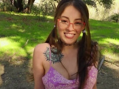 Utendørs, Synsvinkel, Tenåring