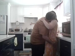 Horny Pregnant Wife Amelia Everheart Gets Surprise Kitchen Creampie from Philip Sevenheart