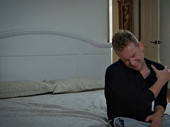 Blasen, Braunhaarige, Spermaladung, Hardcore, Lesbisch, Masturbation, Milf, Stiefmutter