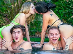 Большая жопа, Большой член, Минет, Собачьи, Натуральные сиськи, Оргии, Крошечные, Молоденькие