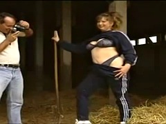 Mature bbw fucked in barn