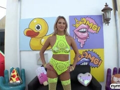 Duży kutas, Duże cycki, Blondynka, Sperma, Styl na pieska, Hardcore, Mamuśka, Sutki