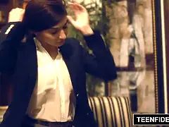 Avsugning, Creampie, Sperma shot, Söt, Hd, Trosor, Sockor, Tonåring