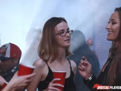 Rumpa, Svart, Avsugning, Stövlar, Brunett, Klackar, Slick, Onani