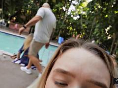 Amatéři, Velké péro, Blondýna, Kuřba, Hardcore, Hd, Venku, Na veřejnosti