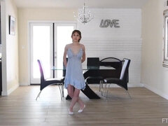 18 jahre, Grosse titten, Dildo, Masturbation, Solo, Jungendliche (18+), Titten, Spielzeuge