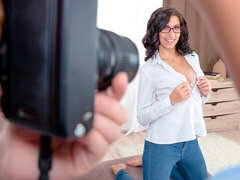 Culo grande, Verga grande, Tetas grandes, Mamada, Morena, Estilo perrito, Afeitado, Flaco