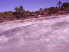 Rumpa, Bikini, Avsugning, Flickvän, Pov, Offentlig, Rakad, Våt