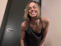 Leie, Blondine, Braunhaarige, Küssen, Lesbisch, Lingerie, Milf, Solo