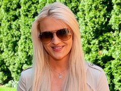 Anal, Stor stjärt, Stor kuk, Stora tuttar, Blondin, Avsugning, Doggystyle, Milf