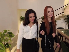 Kisbaba, Gesztenyebarna, Fétis, Lábfej fétis, Leszbikus