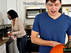 Anal, Chica, Verga grande, Tetas grandes, Mamada, Morena, Corrida, Latina