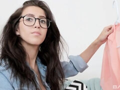 Hatalmas hátsó, Ujjazás, Leszbikus, Nyalás, Fehérnemű, Maszti, Nuni, Begyek