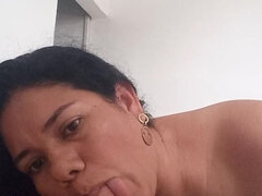 Girlfriend Sucking Rich in Bed