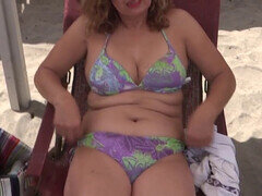 Veľký zadok, Bikini, Mamina