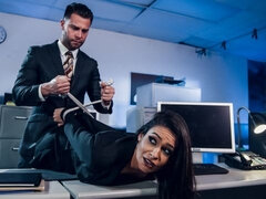 Blasen, Fesselspiele, Hundestellung, Domination, Frau frau mann, Handjob, Entkleiden, Flotter dreier