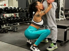 Ass To Grass - S1:E8